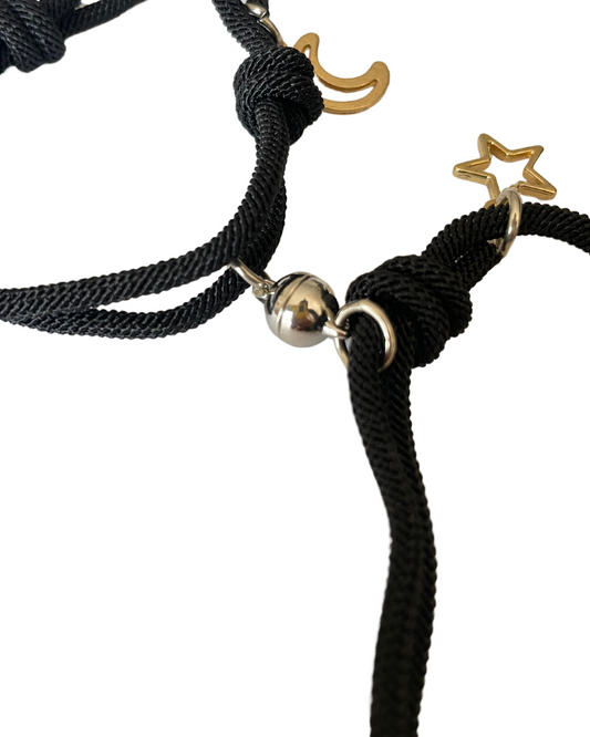 Pulseras Con Imanes y Charm de Astronauta